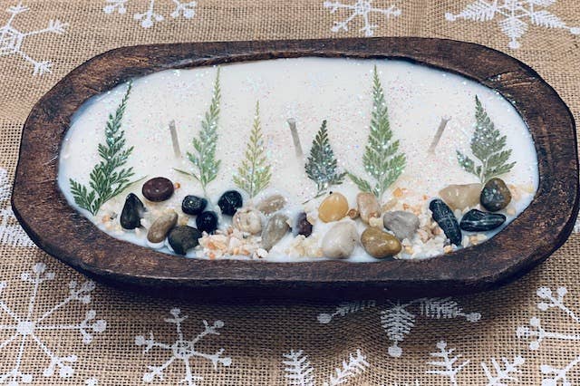 "TREE FARM" dough bowl soy candle (Winter Woods Fragrance)