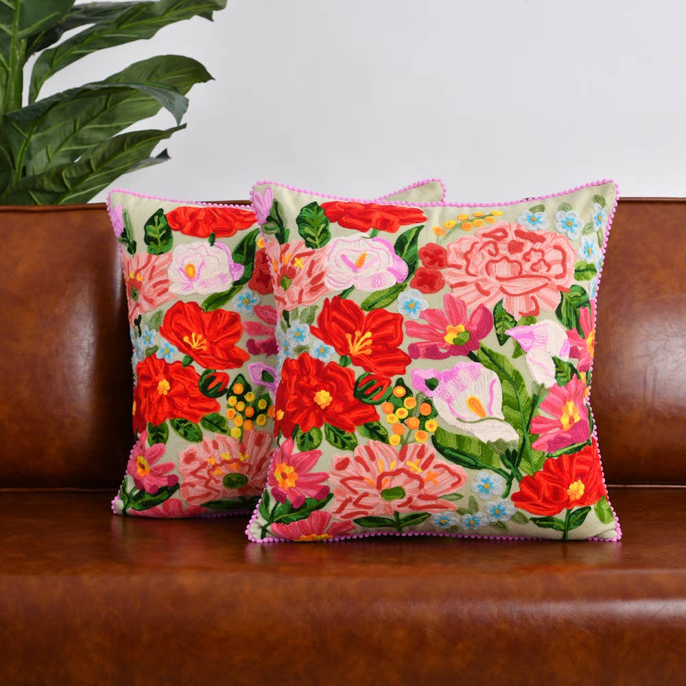FLORAL GARDEN CUSHION 18x18