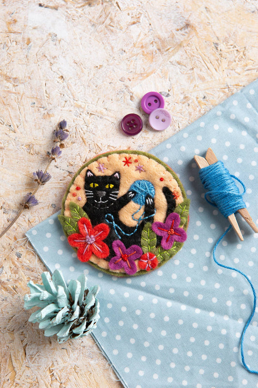 Black Cat Felt Craft Brooch Kit | Complete Craft Kit