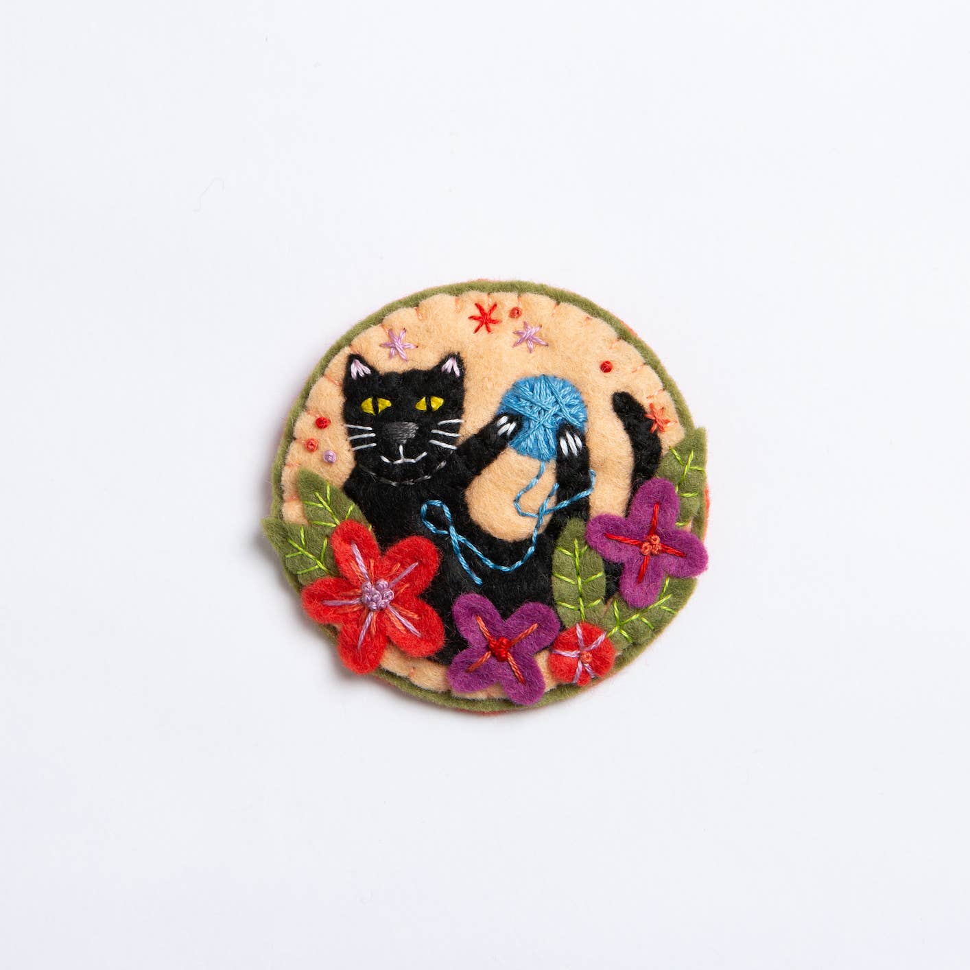 Black Cat Felt Craft Brooch Kit | Complete Craft Kit