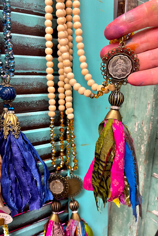 Bahama Borders Tassel