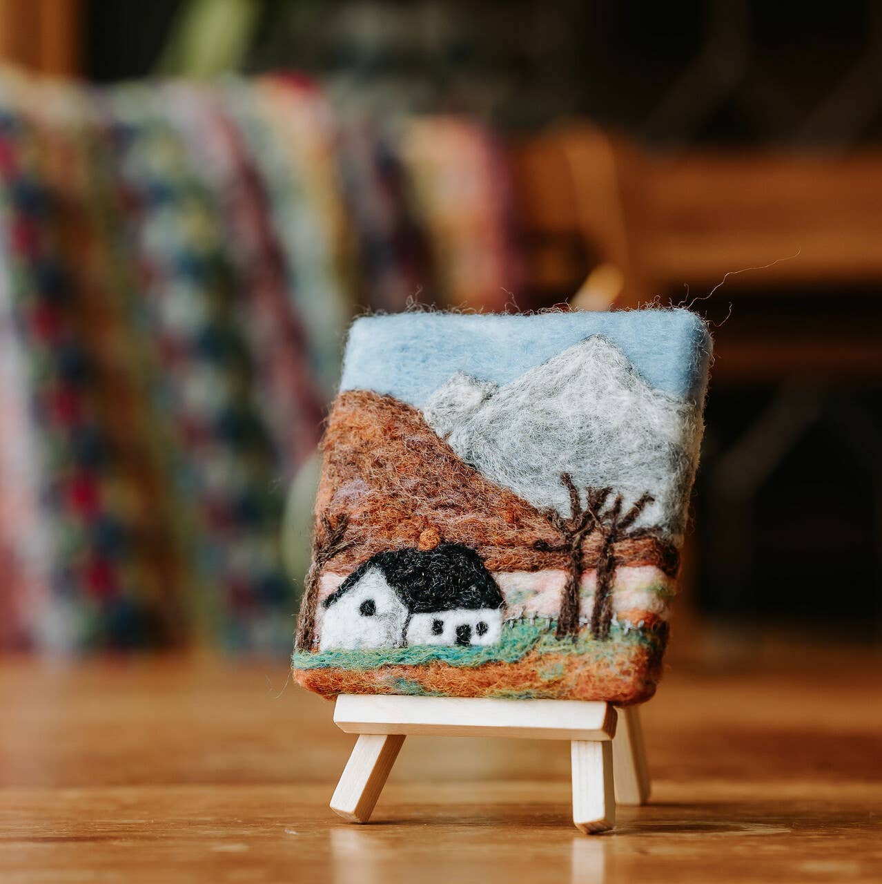 Paint with Wool:Mini Masterpiece Mountain Cottage Craft Kit
