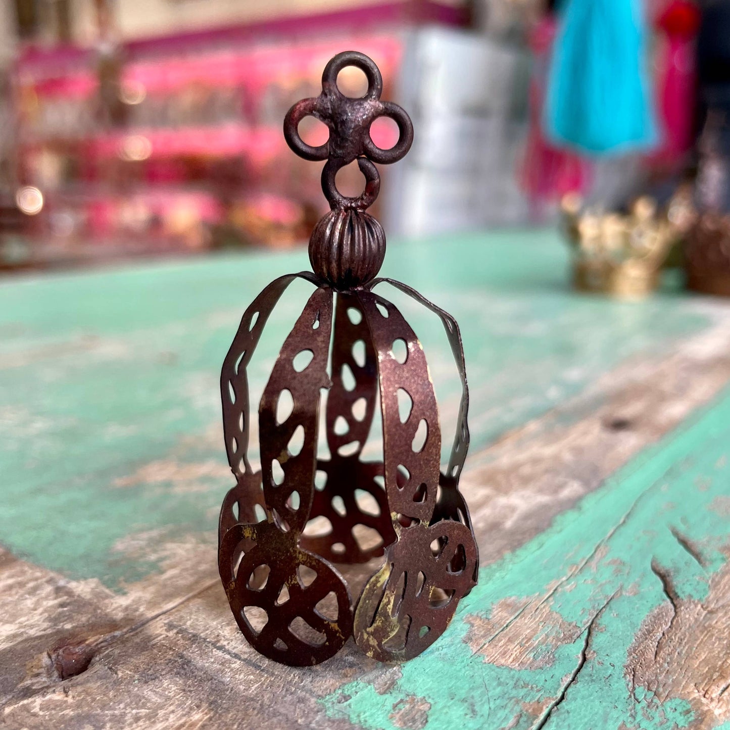 Mini Crowns: Traditional