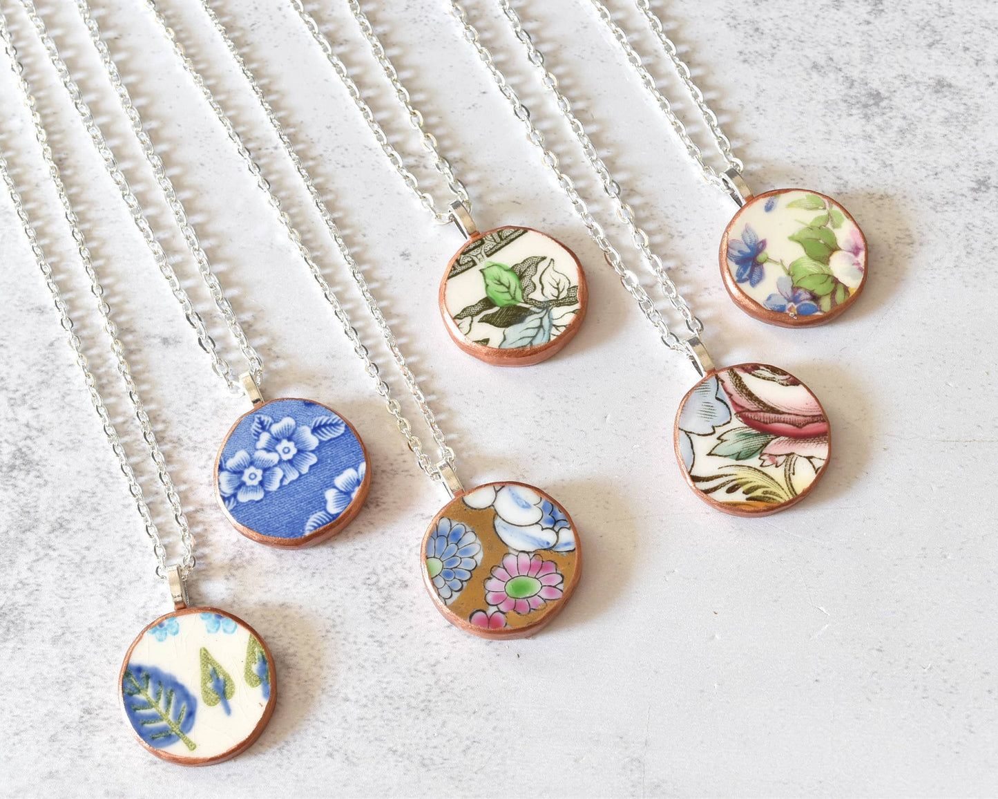 Broken Plate Circle Necklace : Mixed Patterns / Rose Gold Porcelain Paint Edge (standard)