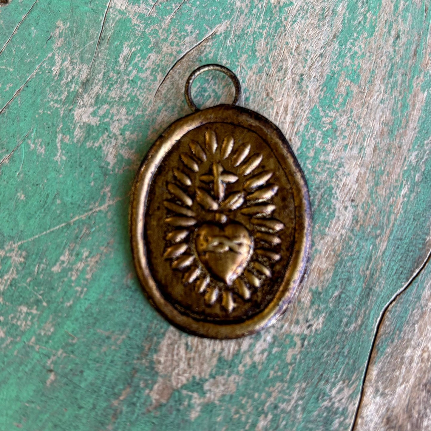 Brass Medallions: Round Flower Heart
