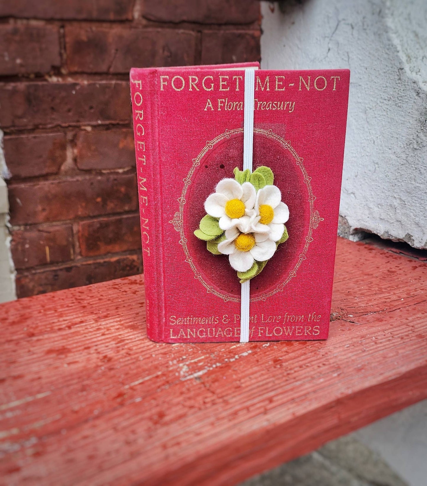 Felt Bookmark - Daisies