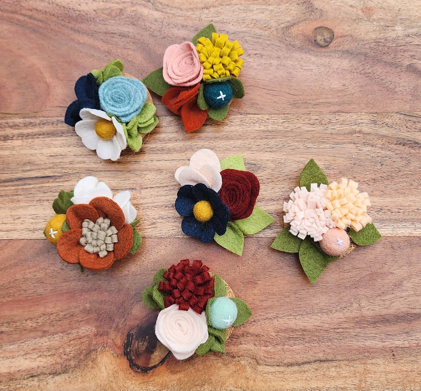 Felt Flower Magnet: Peachy Pink