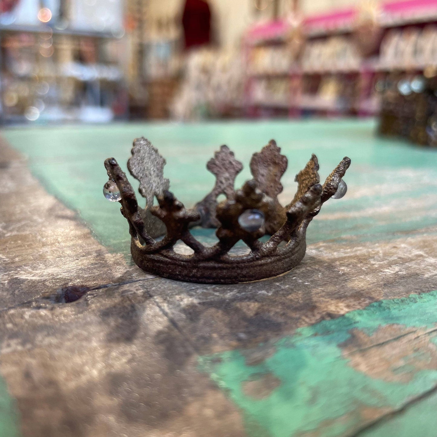 Mini Crowns: Traditional Clear