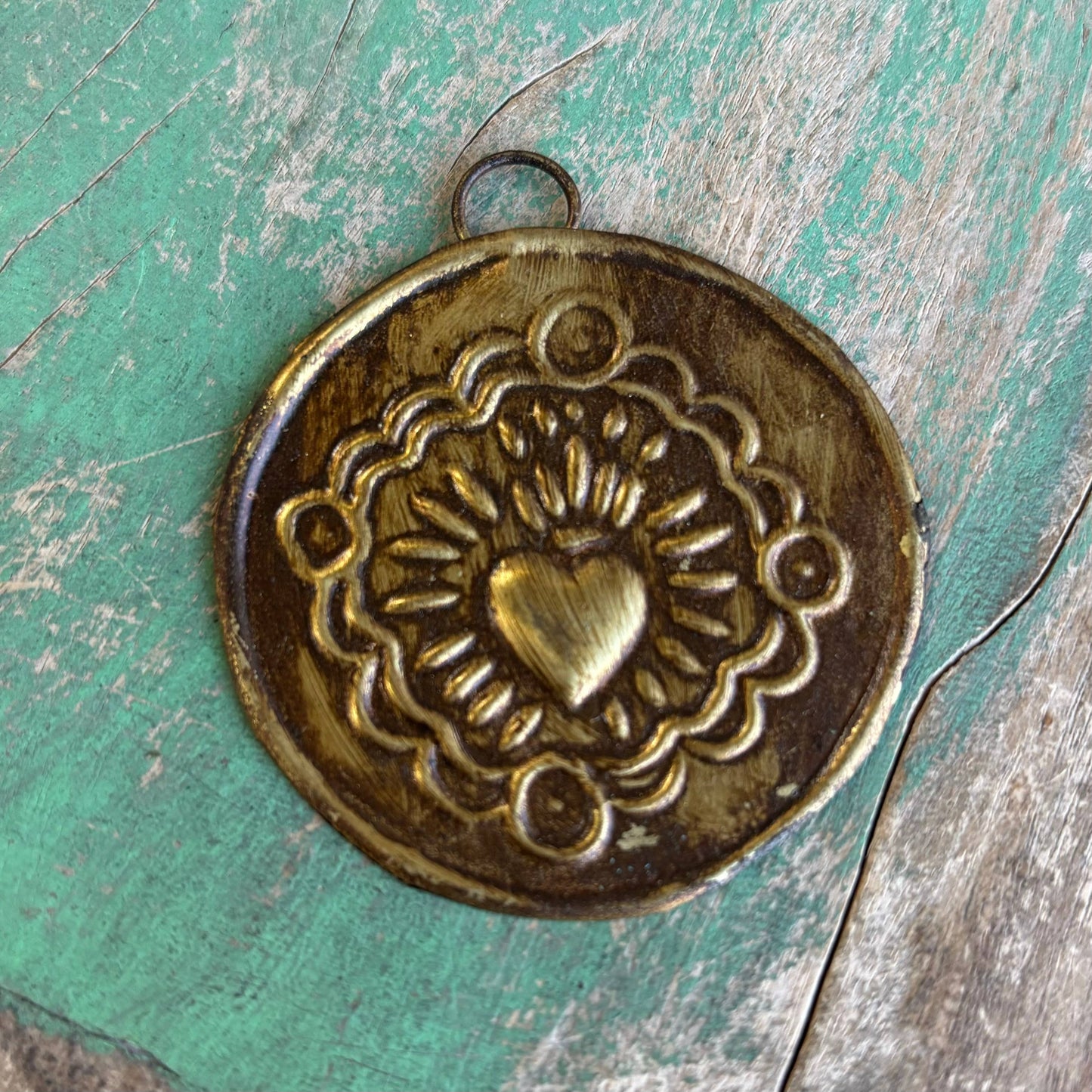 Brass Medallions: Round Flower Heart