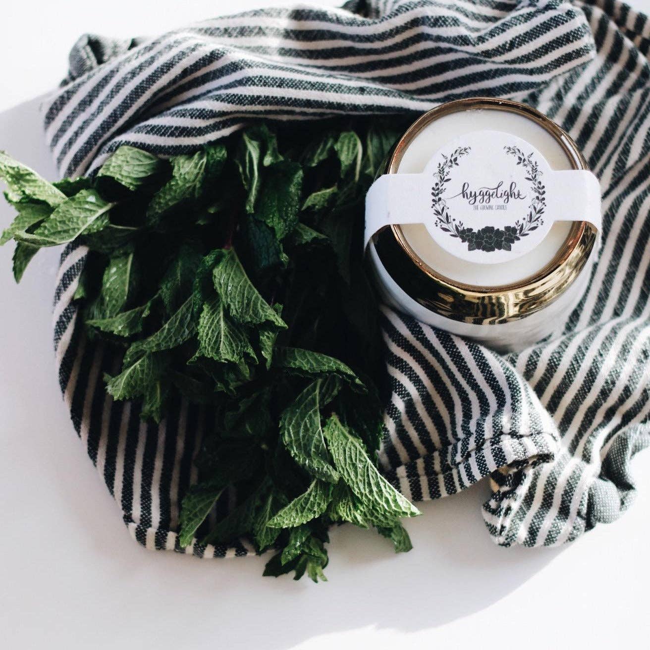 Clara: Sandalwood + Vanilla