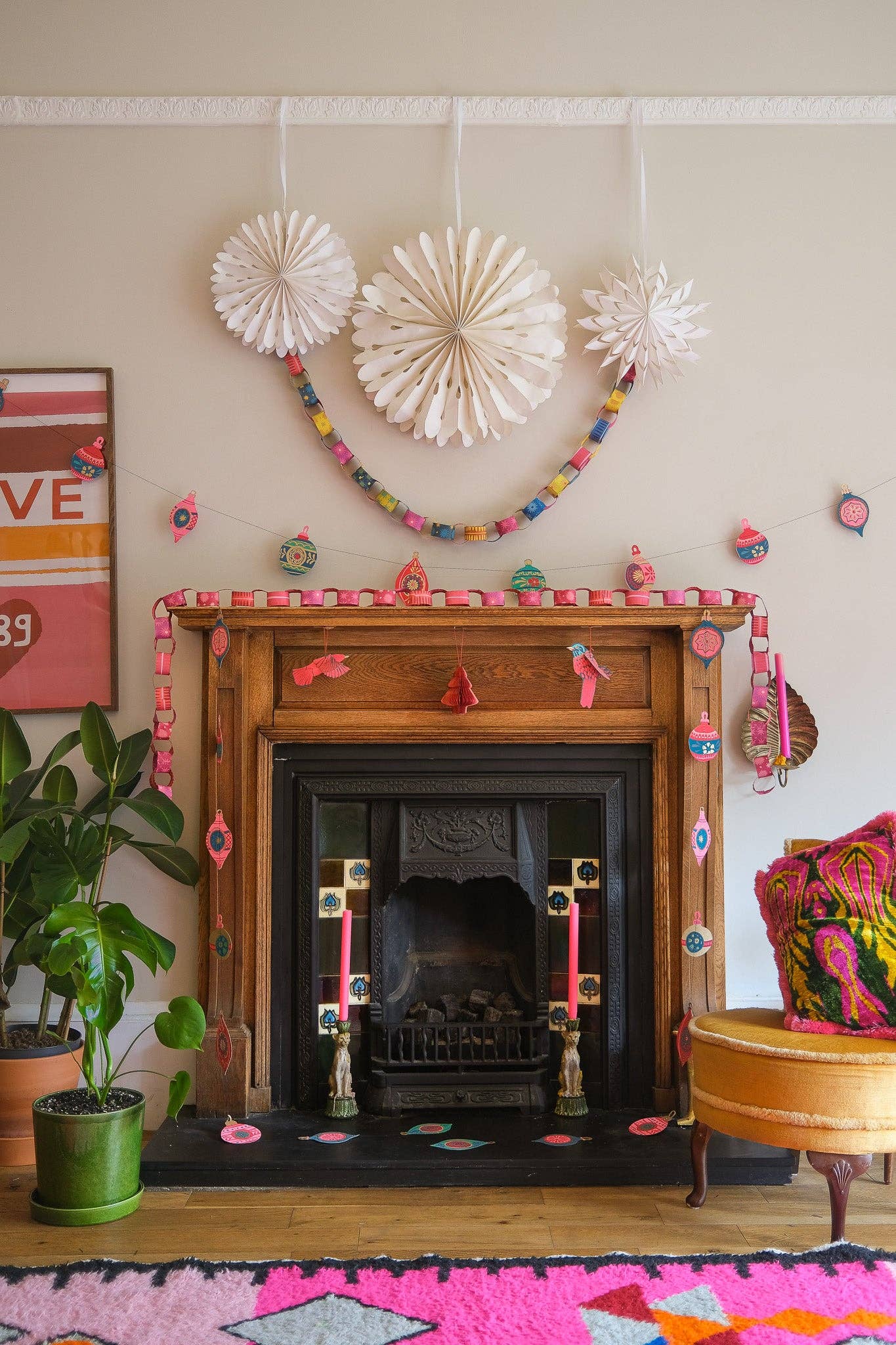 Pink & Red Paper Chain Kit