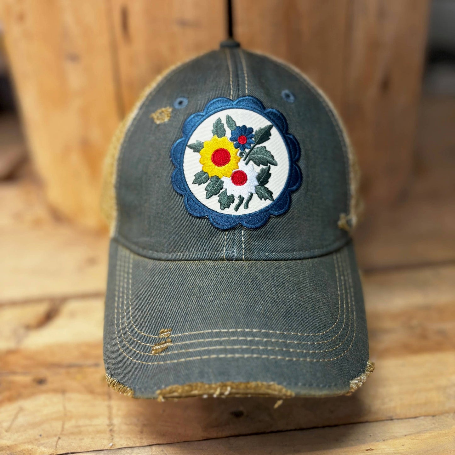 Little Flower Patch Hat: Red