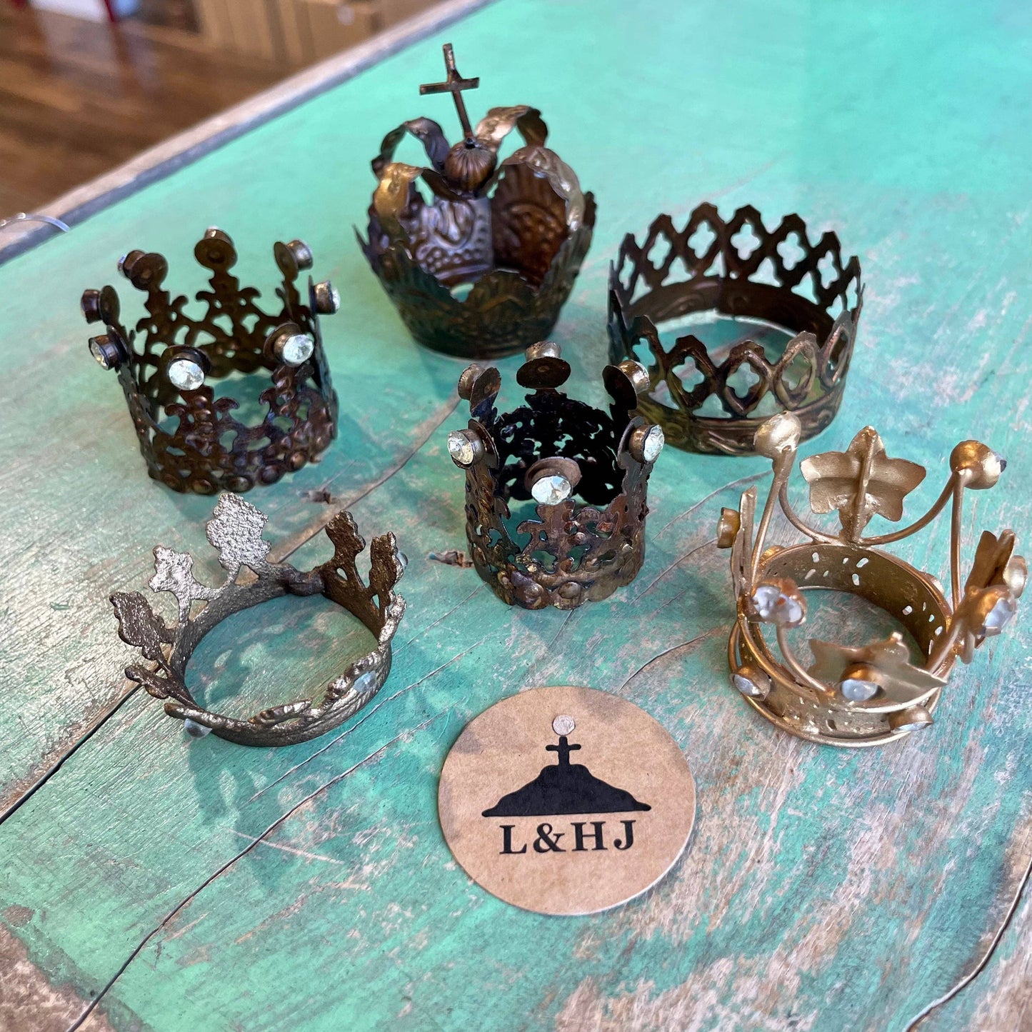 Mini Crowns: Traditional Clear