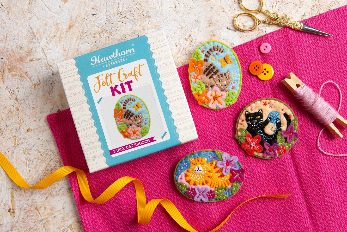 Ginger Cat Felt Craft Brooch Kit | Complete Craft Kit