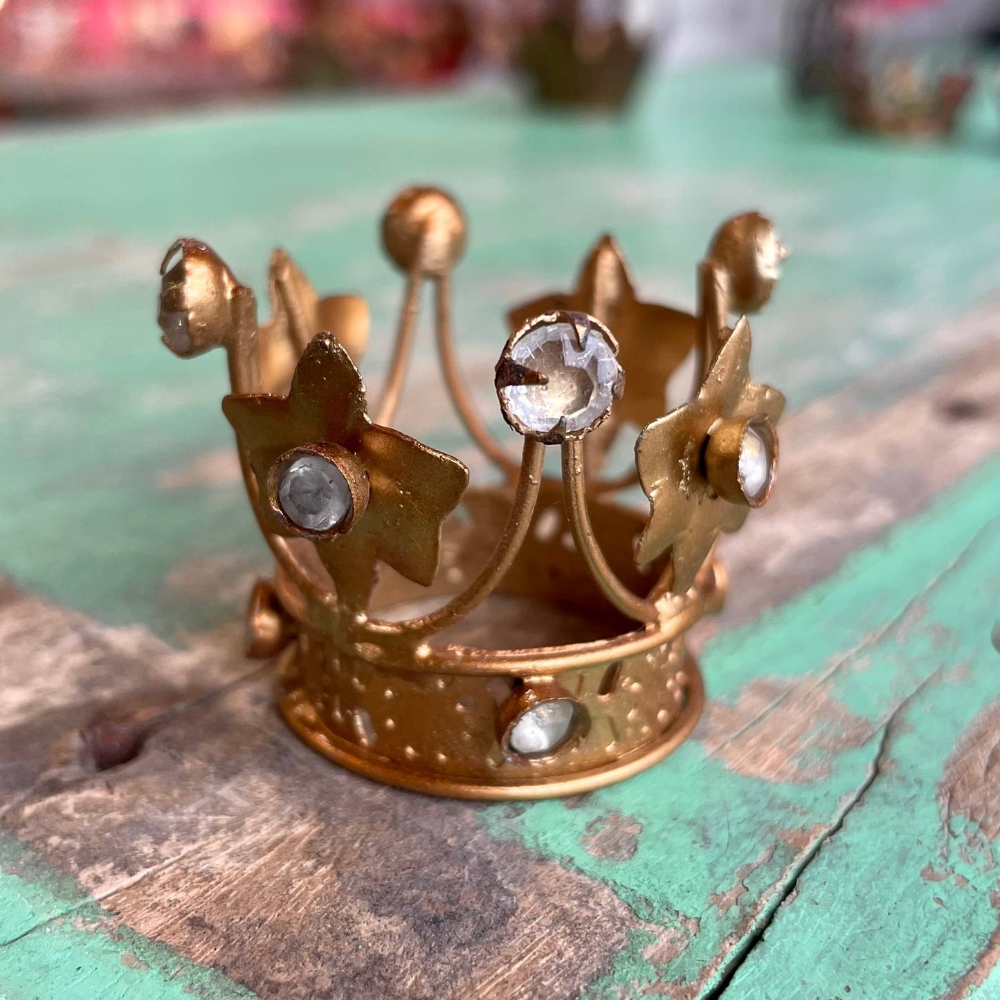 Mini Crowns: Gold