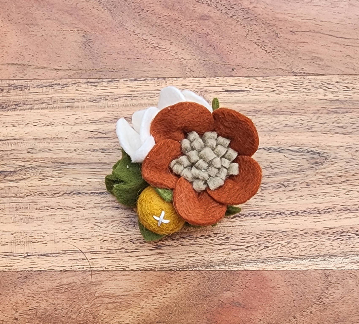 Felt Flower Magnet: Peachy Pink