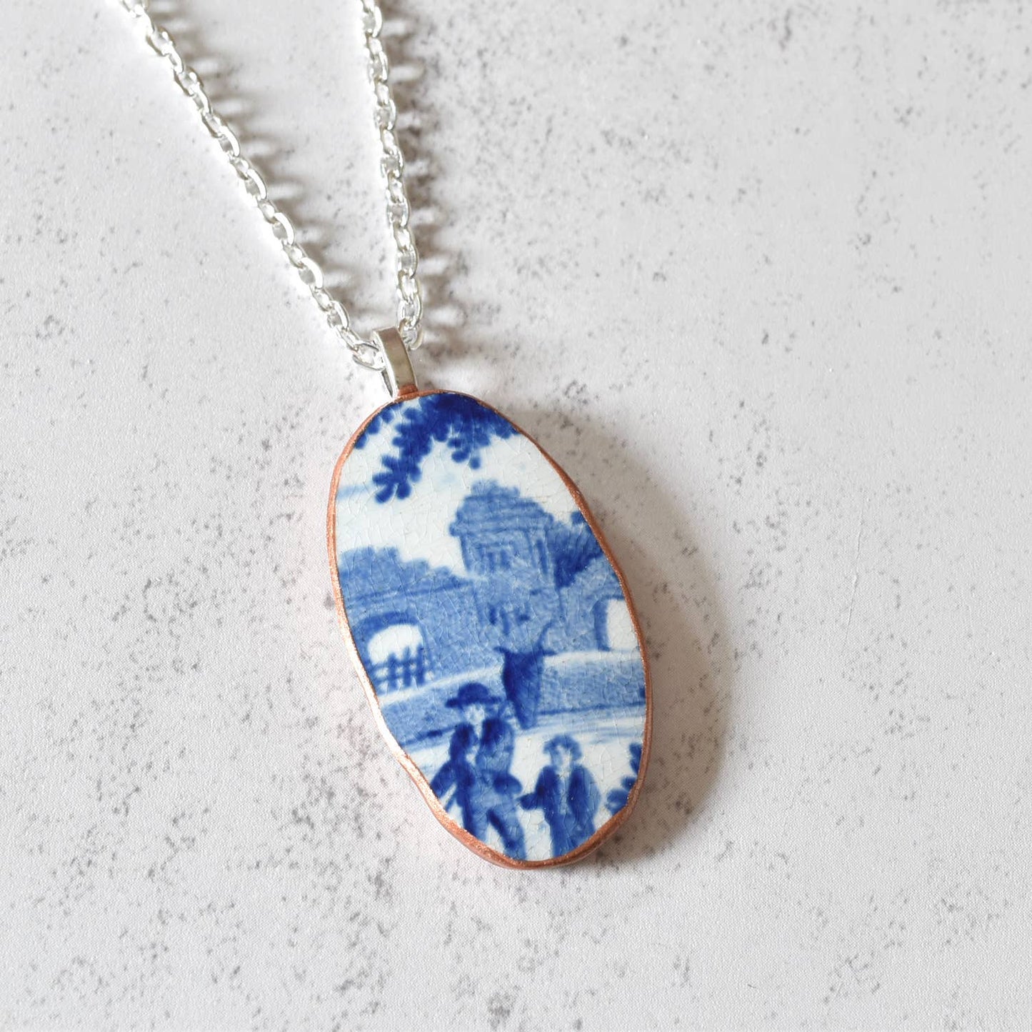 Broken Plate Oval Necklace : Mixed Patterns / Rose Gold Porcelain Paint (standard)
