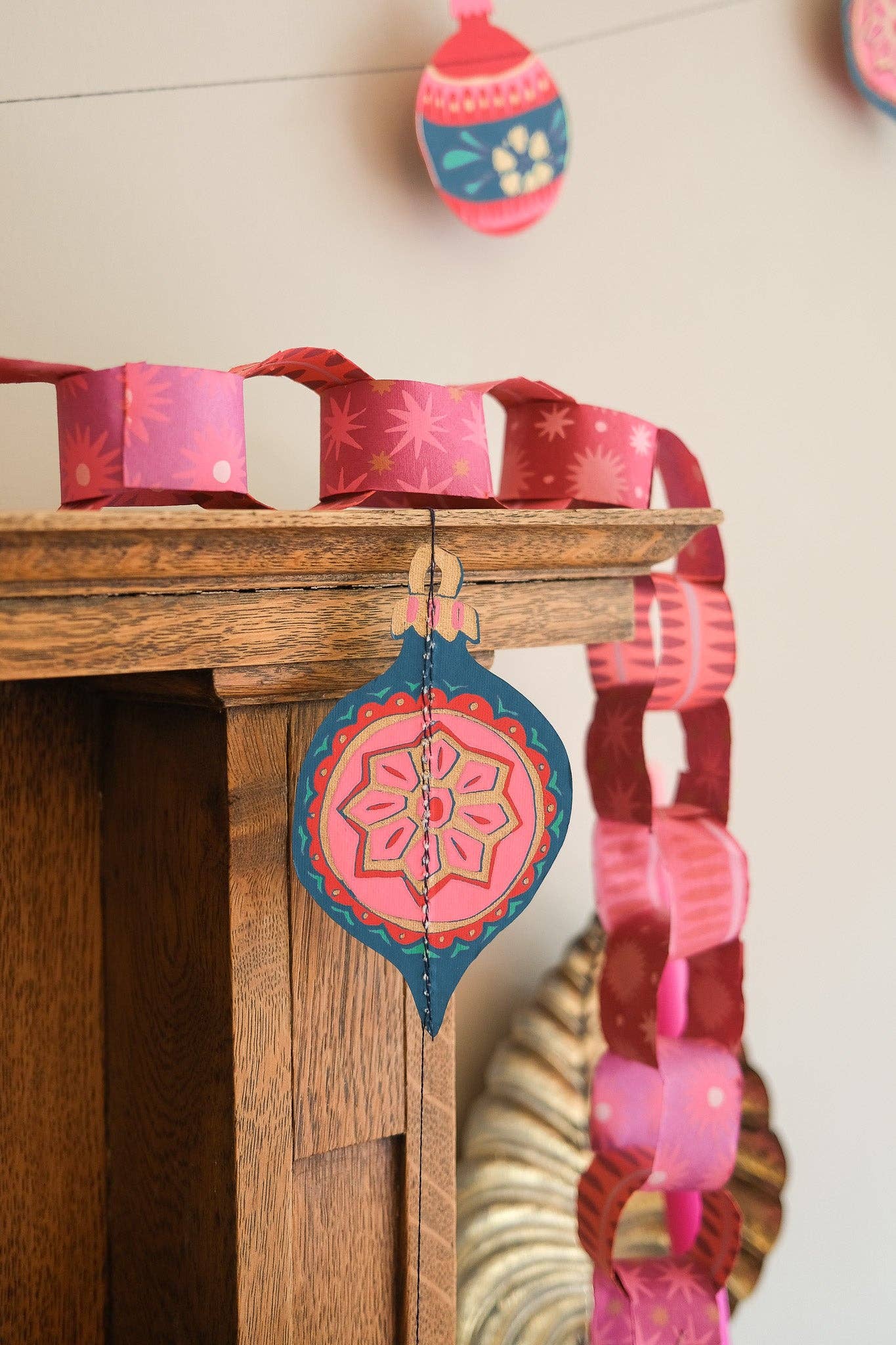 Pink & Red Paper Chain Kit