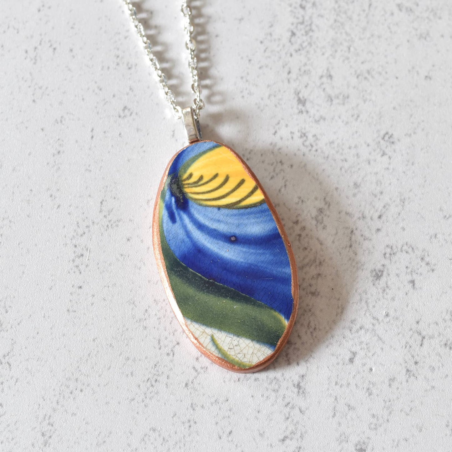 Broken Plate Oval Necklace : Mixed Patterns / Rose Gold Porcelain Paint (standard)