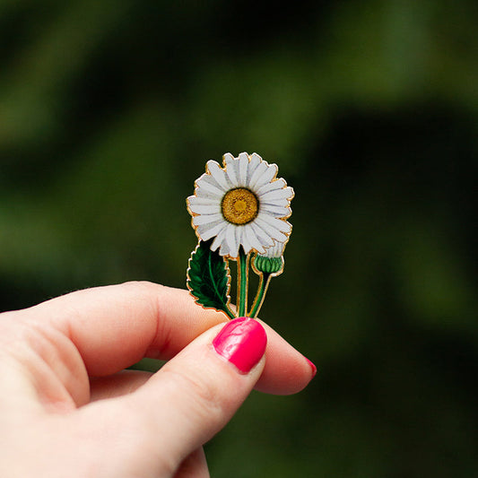 Shasta Daisy Floral Enamel Pin | April Birthday Month Flower