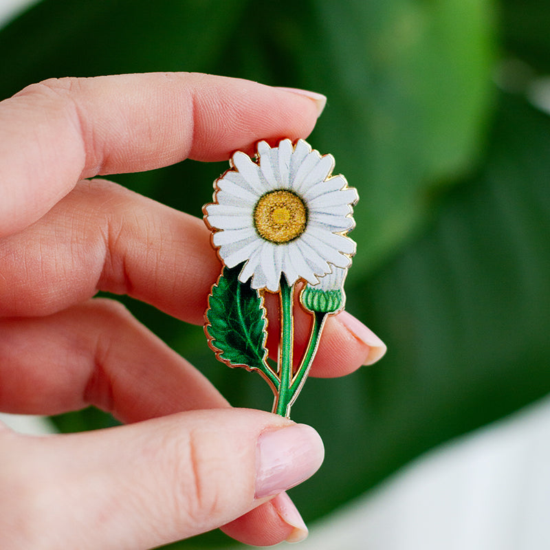 Shasta Daisy Floral Enamel Pin | April Birthday Month Flower