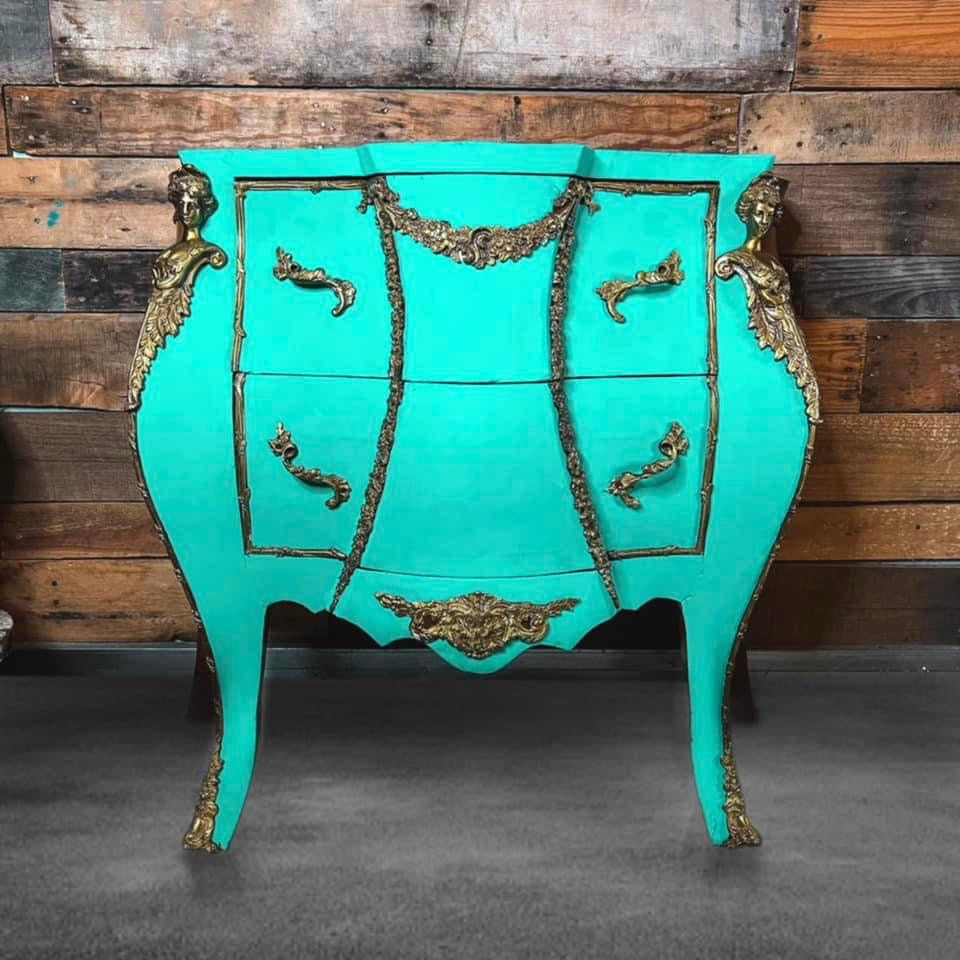 Graffiti Pop by Gray Garden Designs - Clay and Chalk Paint - Daydream Apothecary Paint